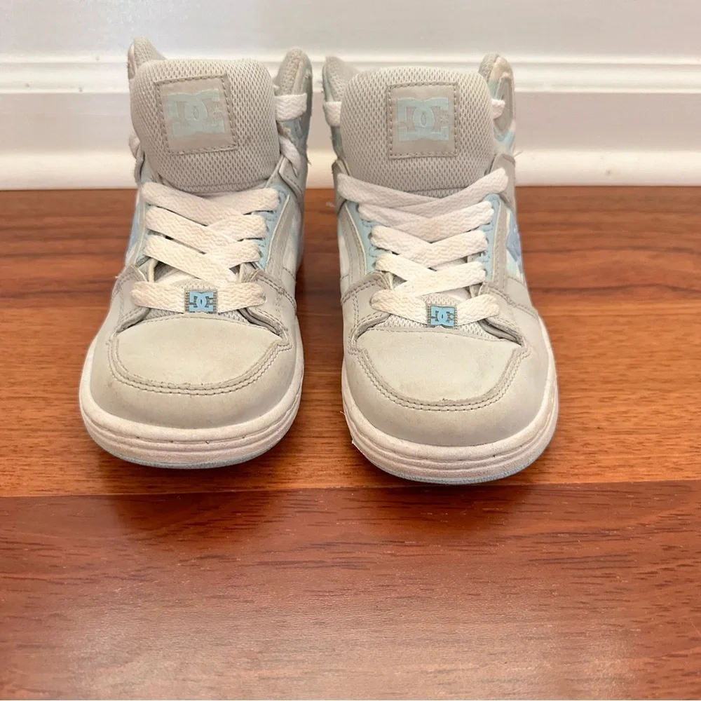 DC Youth Kids Pure Boys‎ High Top Sneaker SP Skate Shoe Sz 2.5 Blue Gray White
